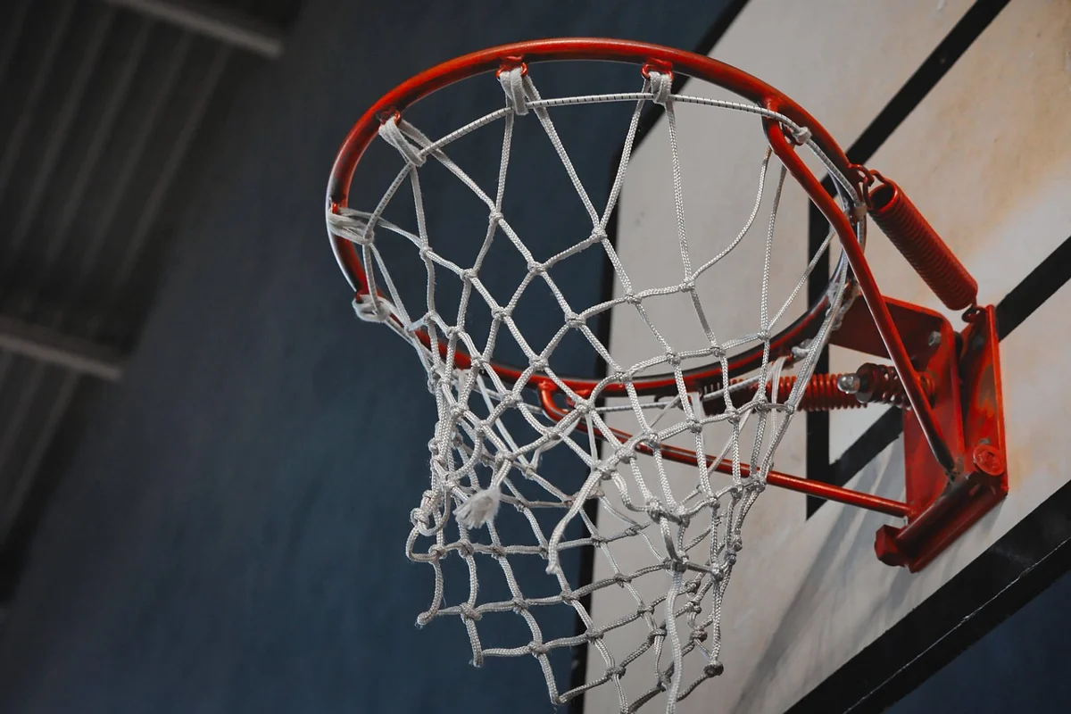 Basketbolda Forvet Nedir: Uzun ve Kısa Forvet Kavramları