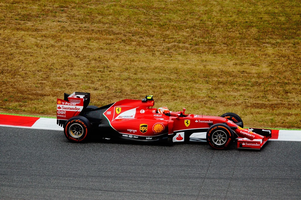 Formula 1'de Mavi Bayrak Nedir?