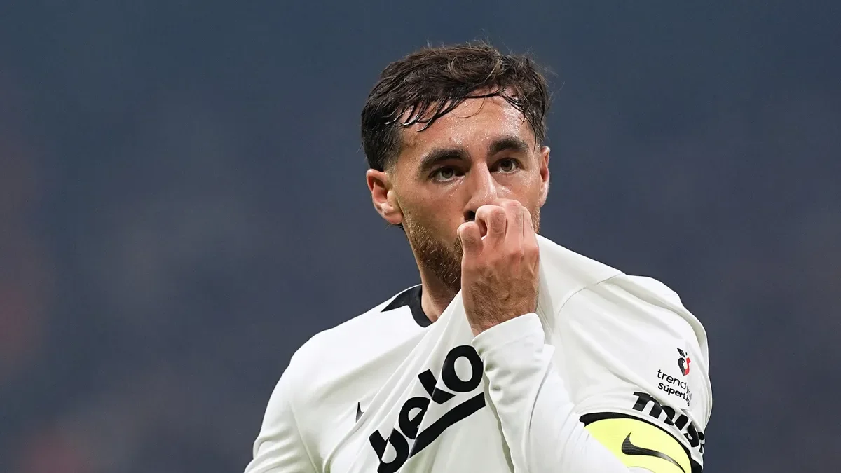 Süper Lig'de haftanın golü Orkun Kökçü'den!